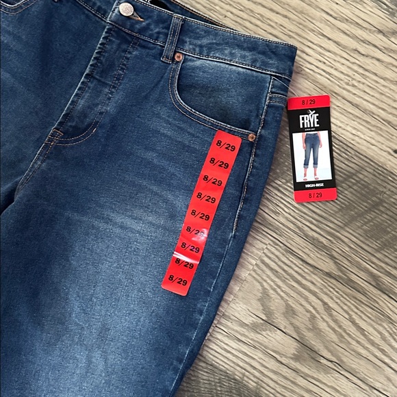 Frye NWT hi-rise jeans Amari‎ wash cuffed women’s size 8/29 - Picture 3 of 11